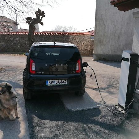 Vila Salamander Štanjel Εξωτερικό φωτογραφία