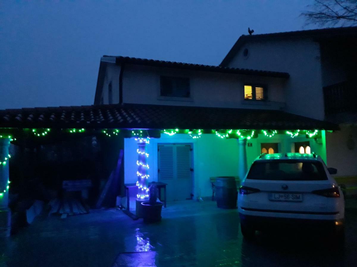 Vila Salamander Štanjel Εξωτερικό φωτογραφία